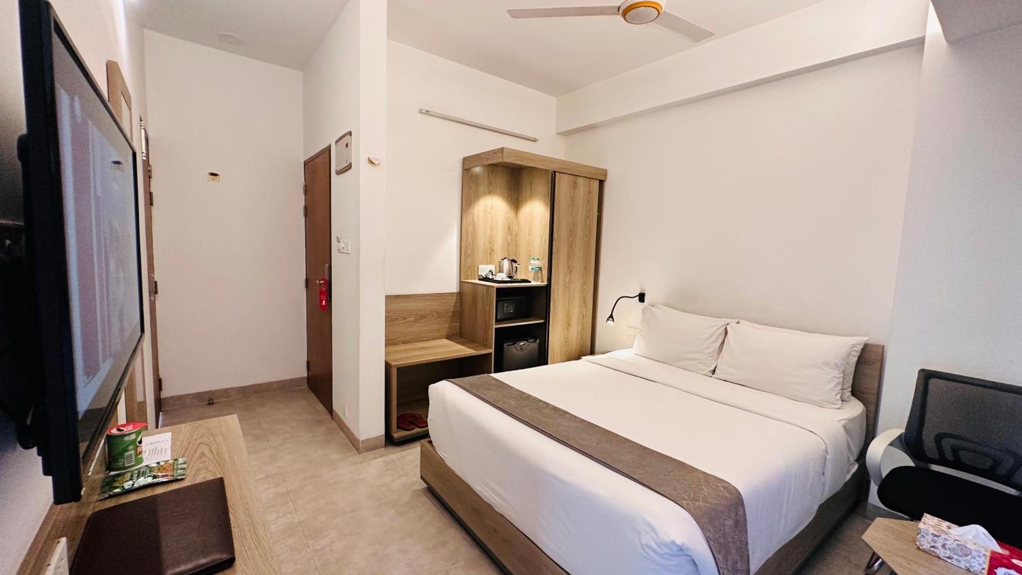 דאהקה Priyo Nibash Stylish Residential Hotel מראה חיצוני תמונה